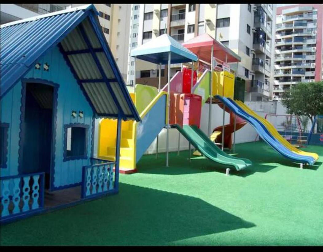 Suitetrails - Flat Imóvel na Praia de Camburi , Vista lateral pro Mar