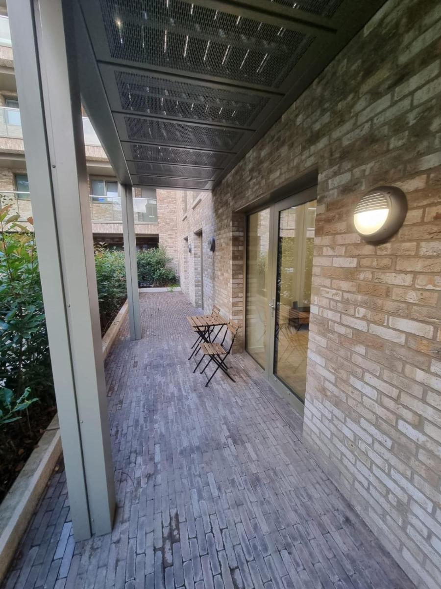 ExCel London - Fantastic Garden - 3 Bedroom-Condo - Housity