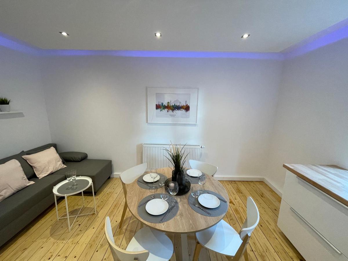 WH Immobilien Design City Appartement Rainshower - Housity