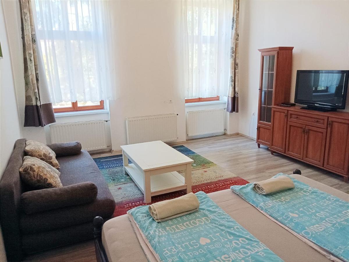 SaraHome1 - Housity