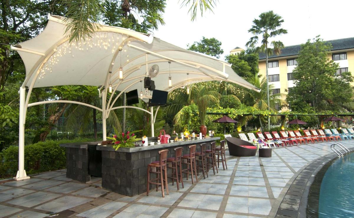 Prime Plaza Hotel Purwakarta - Housity