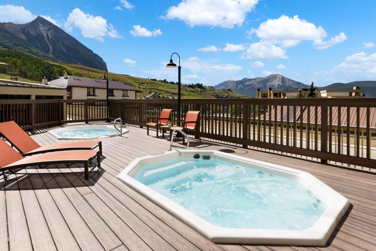 Elevation Hotel & Spa - Housity
