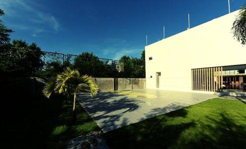 The First Islatel - Housity