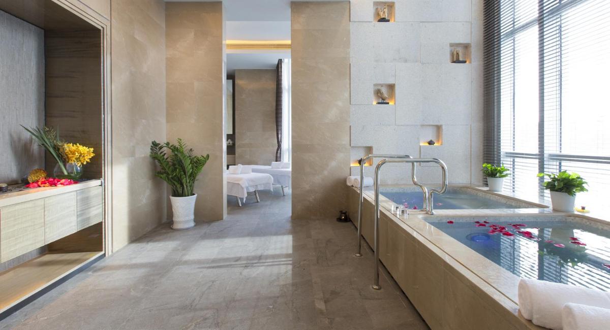 Pullman Yantai Center - Housity