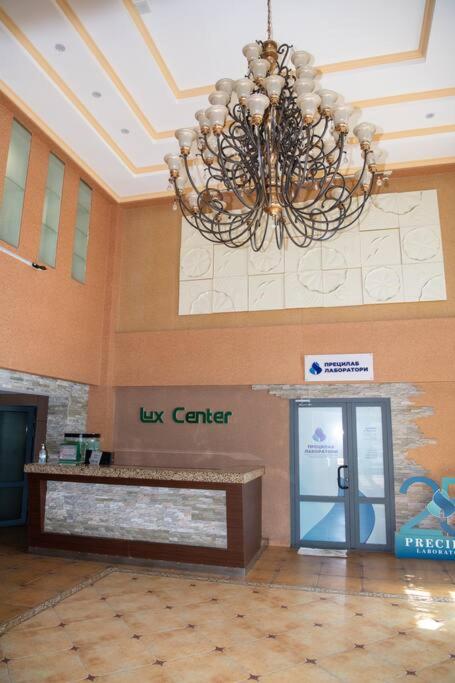 Lovely 2 BR unit with city view - Housity