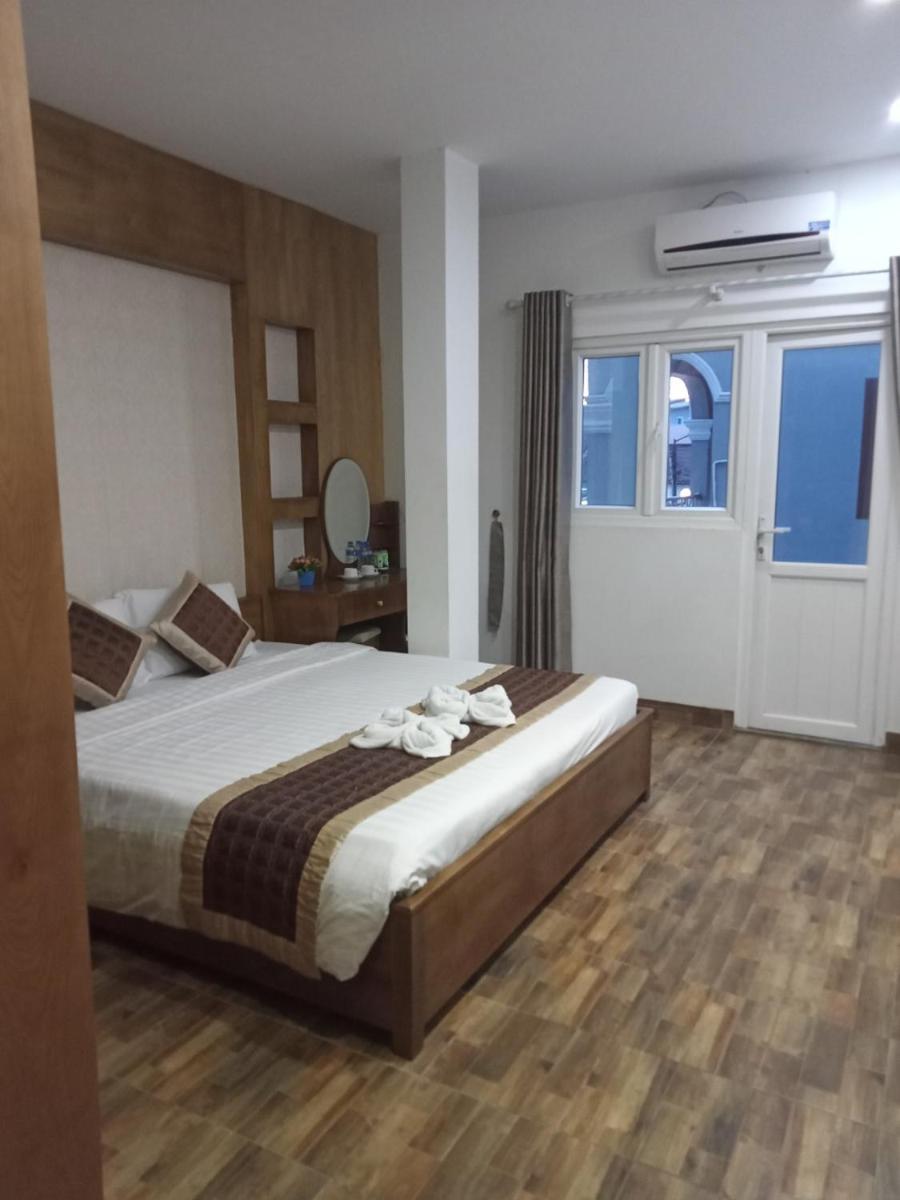 Suitetrails - V Central Hotel