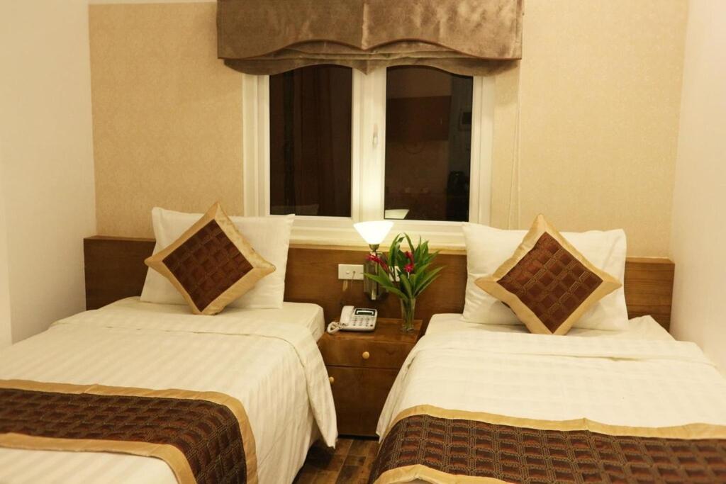 Suitetrails - V Central Hotel