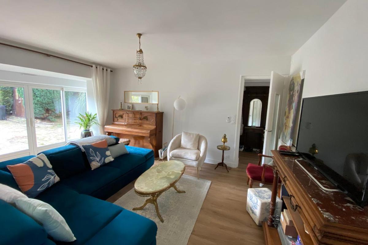 Villa Mirabelle with garden near the beach - Housity