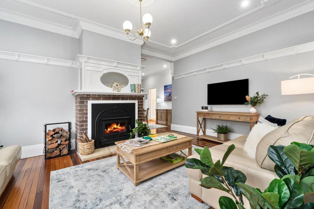 Kurrajong Holiday House - Housity