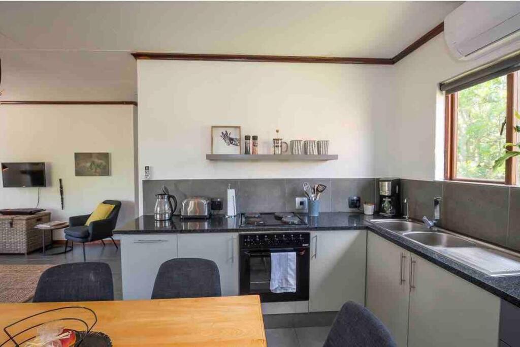 Greenway Woods Chalet - Housity