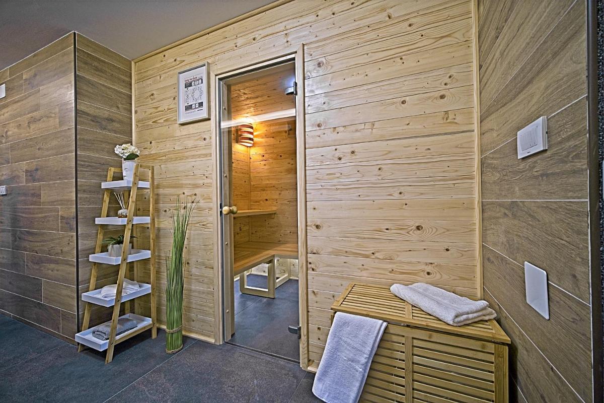 Villa Nesa - beautiful guest house at continental Croatia with Outdoor swimming pool, Sauna and 3 Bedrooms - Housity