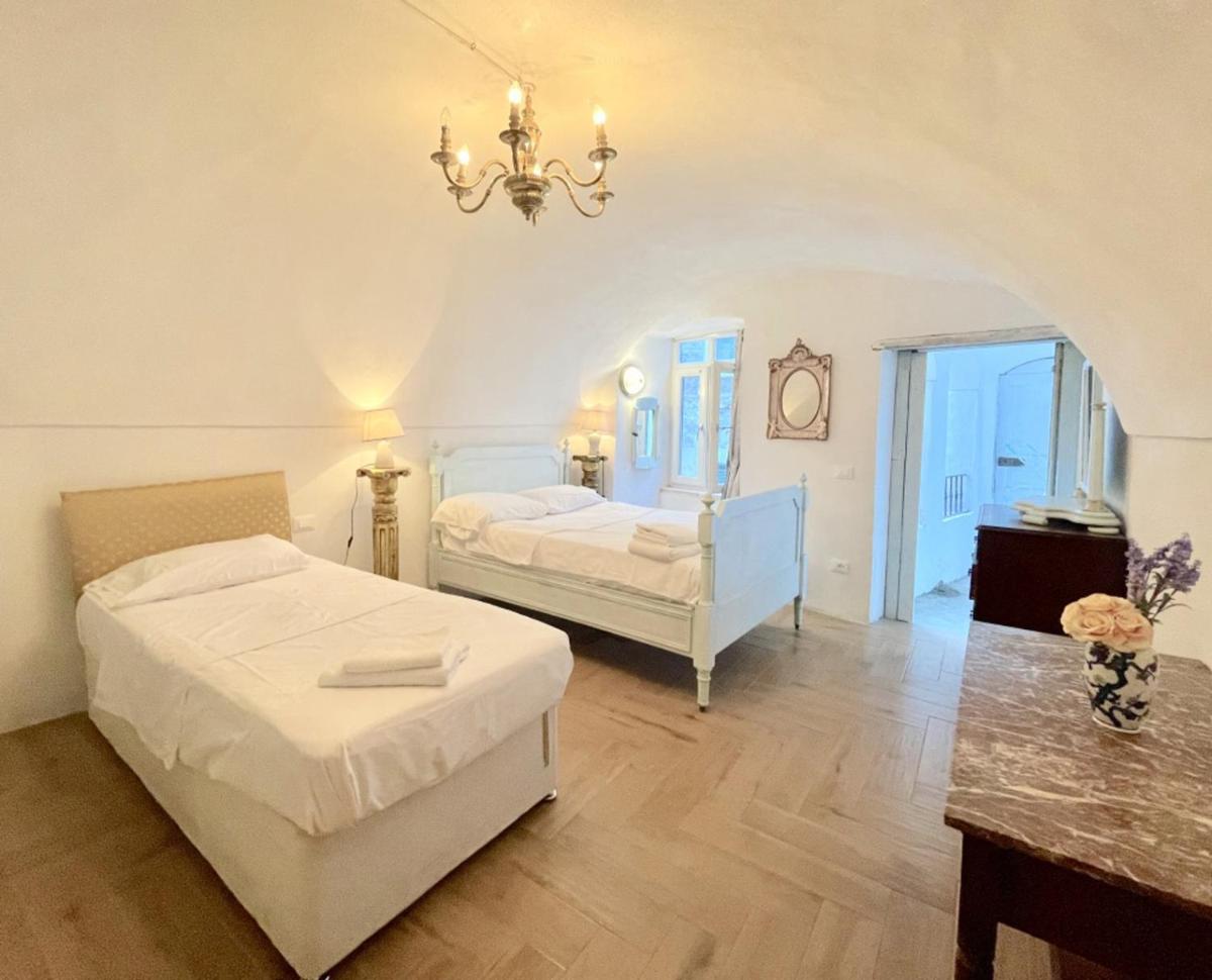 Casa Valentino in Via Liberale Isolabona Sleeps 8 Isolabona Italy - Housity