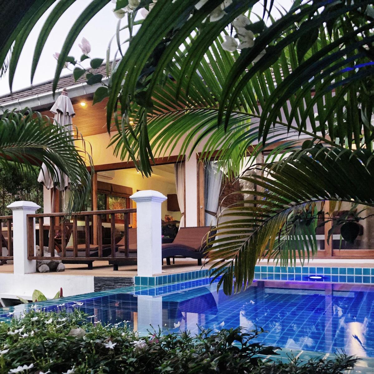 Tropical Season Villa Resort - Housity