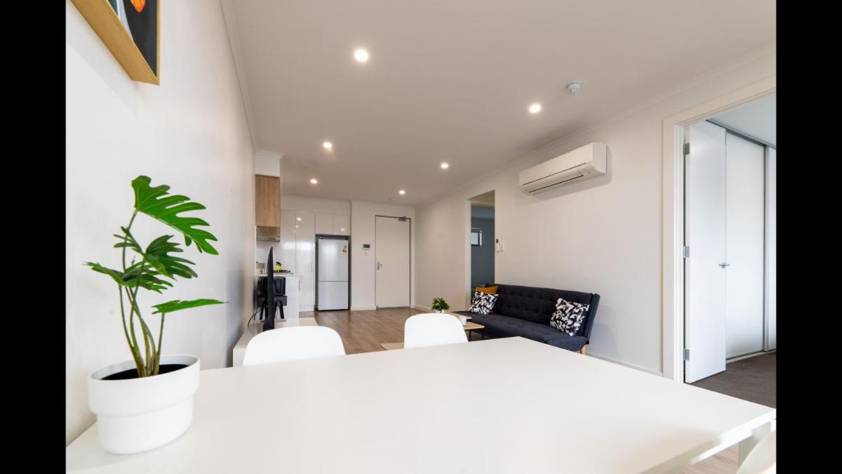 Prospect Apartments - Luxury Accommodation Near City - Housity