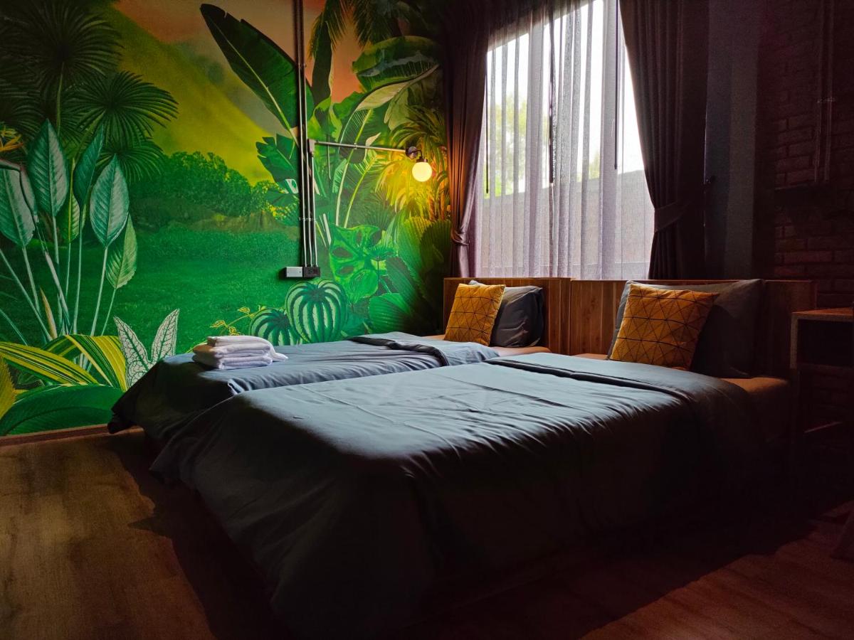 โรงแรม บอร์ดดิ้งเฮ้าส์ - Housity