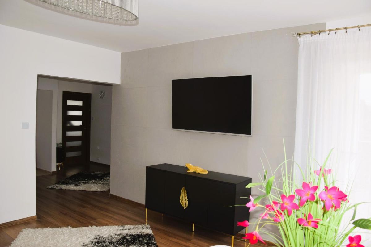 Golden Apartament Legionów - Housity