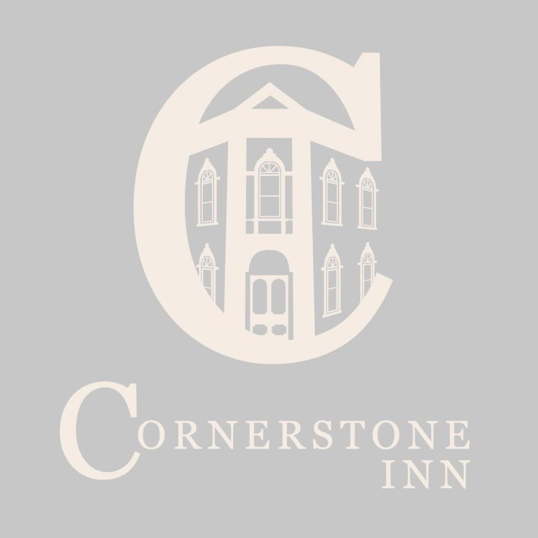 Cornerstone Inn - Housity