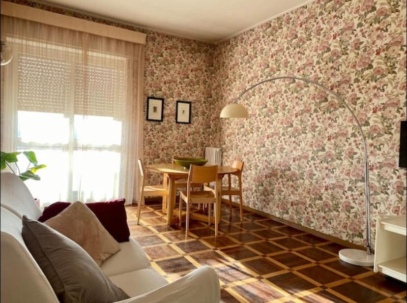 Via Roma a un passo dalle università! - Housity