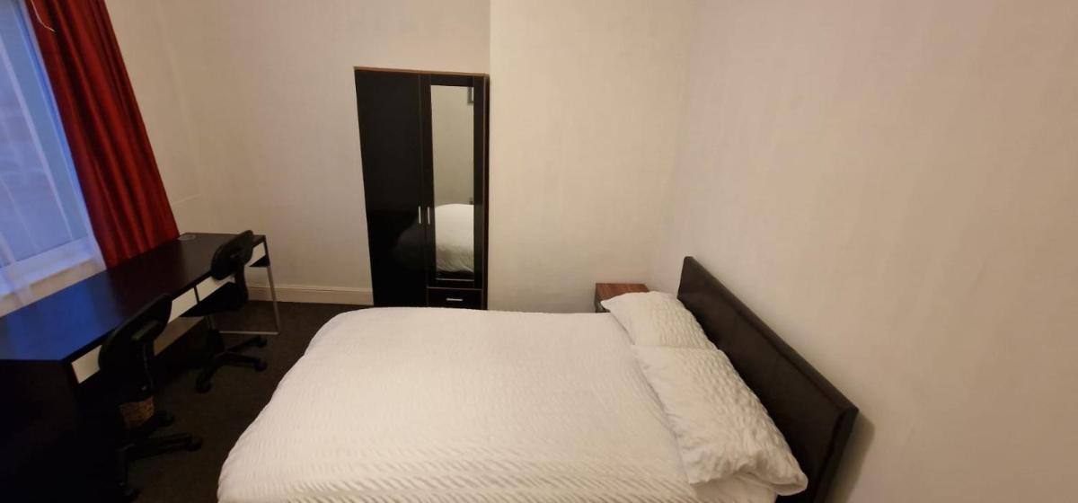 Corporate stay Rooms - Housity