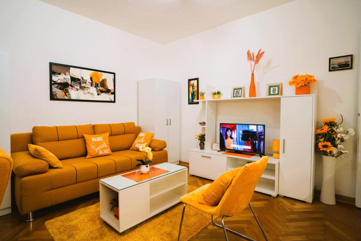 Golden Place Belgrade - Housity