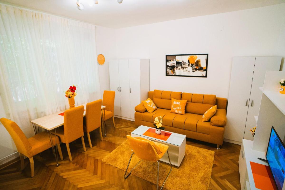 Golden Place Belgrade - Housity