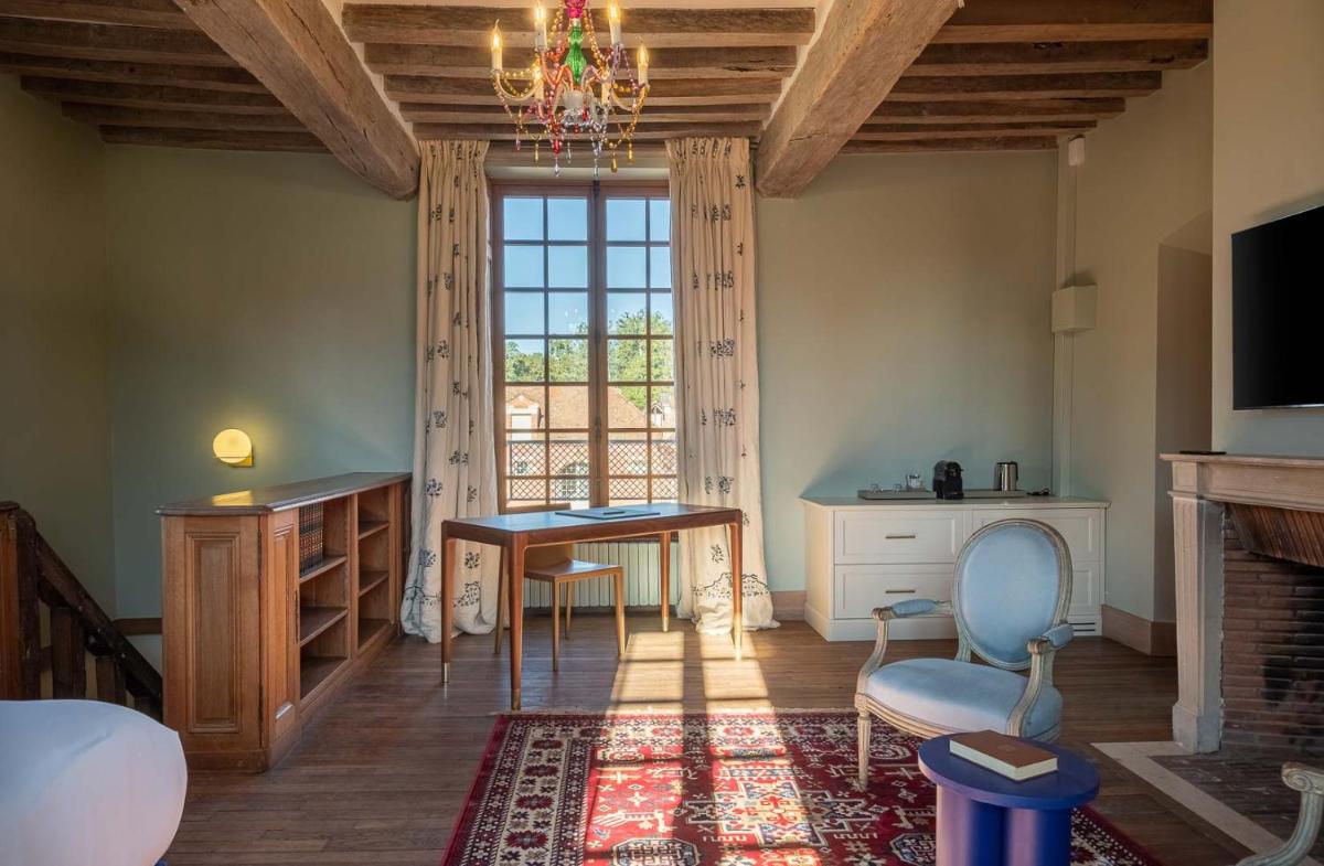Télévision ou salle de divertissement dans l'établissement La Borde en Sologne Château & Spa