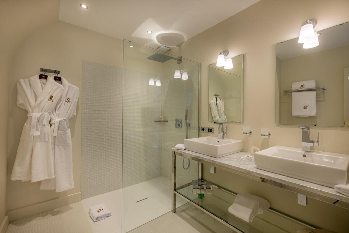 Salle de bains dans l'établissement La Borde en Sologne Château & Spa