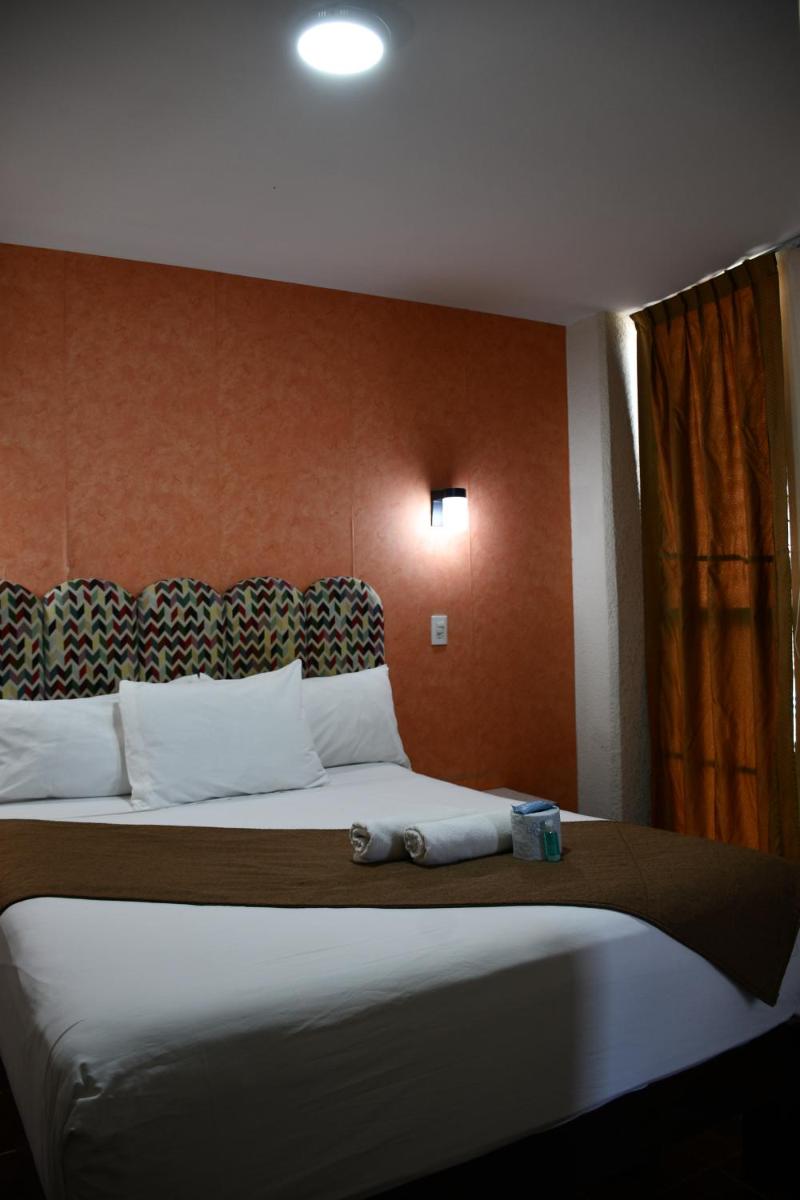 Hotel Flamingos - Housity