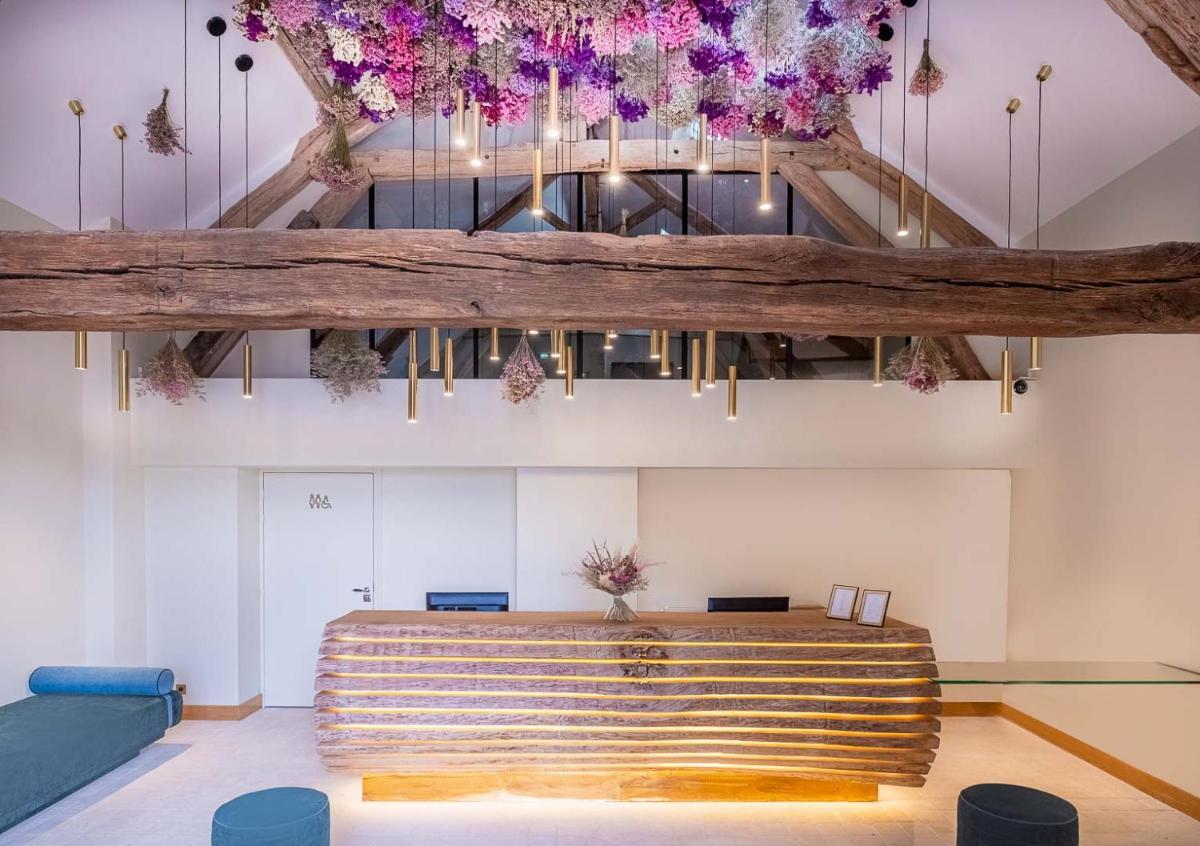 Coin salon dans l'établissement La Borde en Sologne Château & Spa