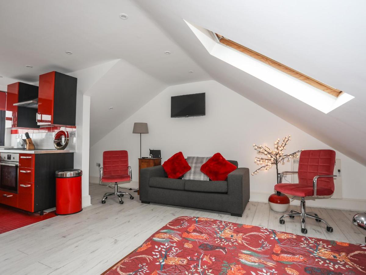 52 High Street - Housity