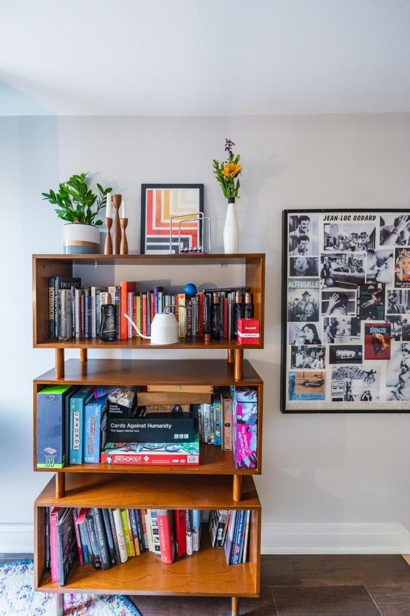 Bedroom in thoughtfully decorated East Passyunk home (South Philadelphia) - Housity