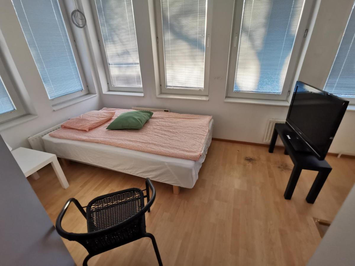 Inviting 4-Bed House in Turku very close citycente - Housity