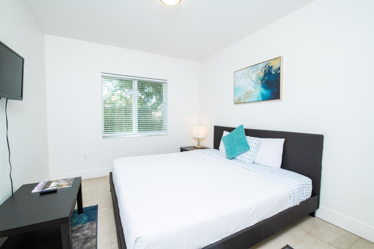 Spacious entire Apartment with Free Parking - Housity