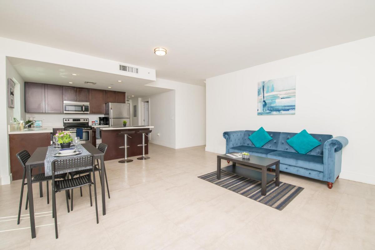 Spacious entire Apartment with Free Parking - Housity