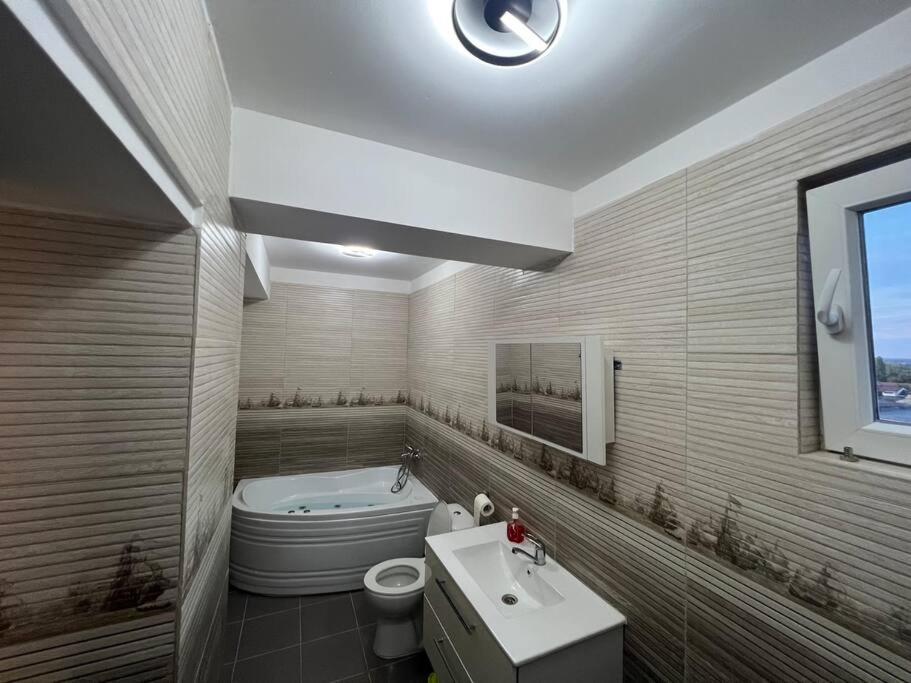 Lovely flat with bathtub 5 mins from center - Housity