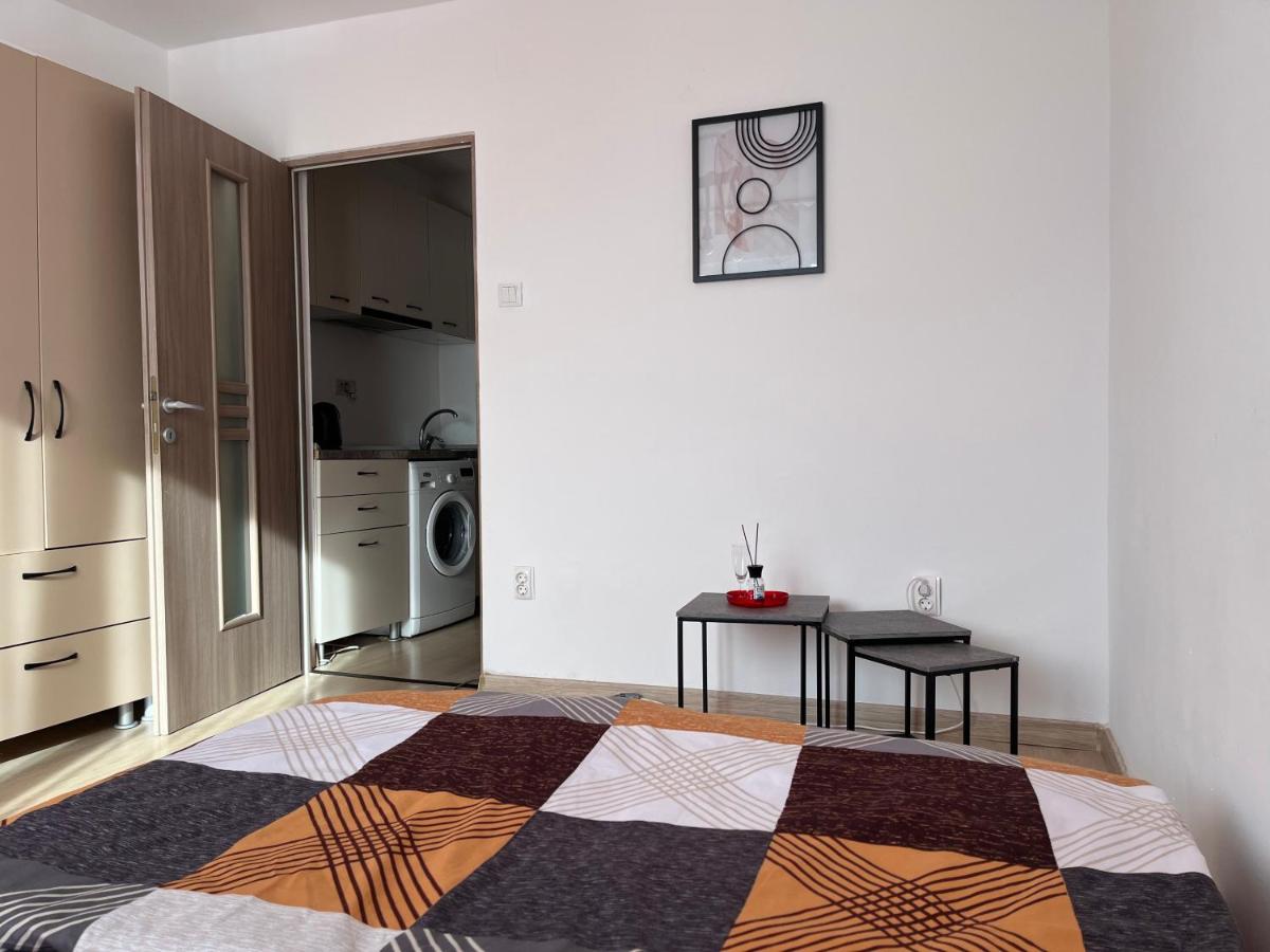 Apart Uta 2 - Housity