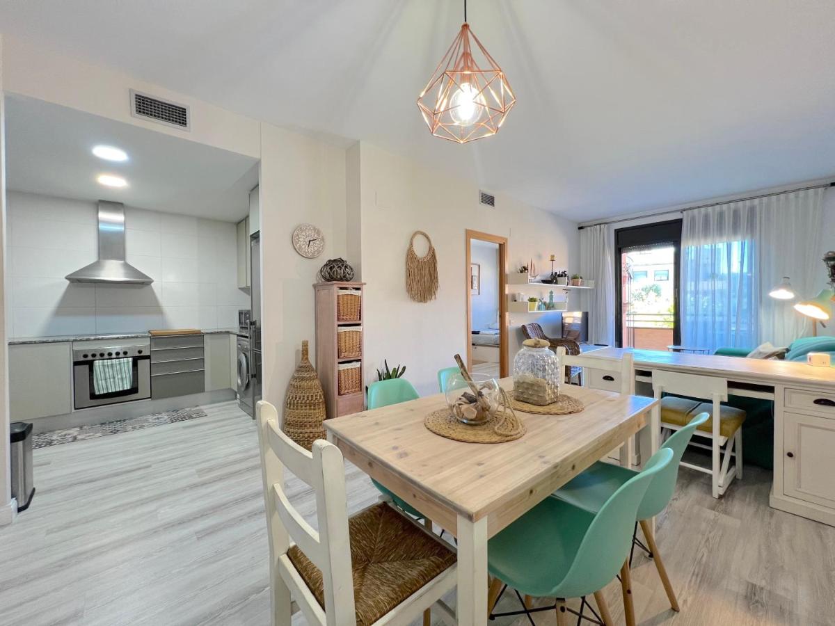 Coma-Ruga Beach Apartment - Housity