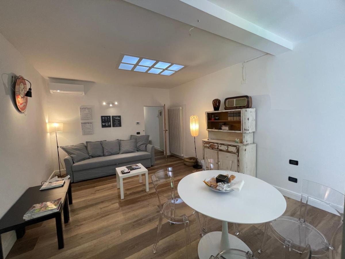 Estense 12 Appartamento in centro città - Housity