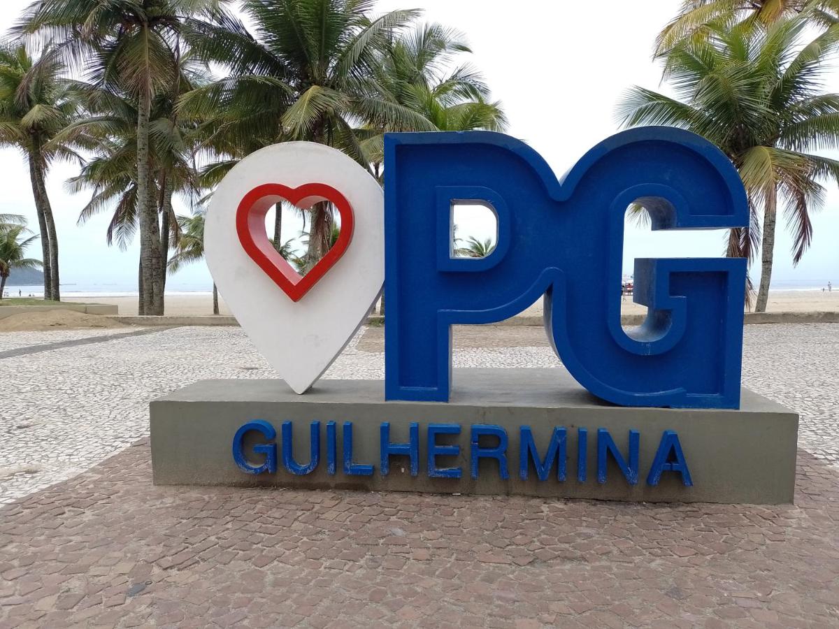 Apartamento na Praia Grande - Guilhermina - Ótima Localização - Housity
