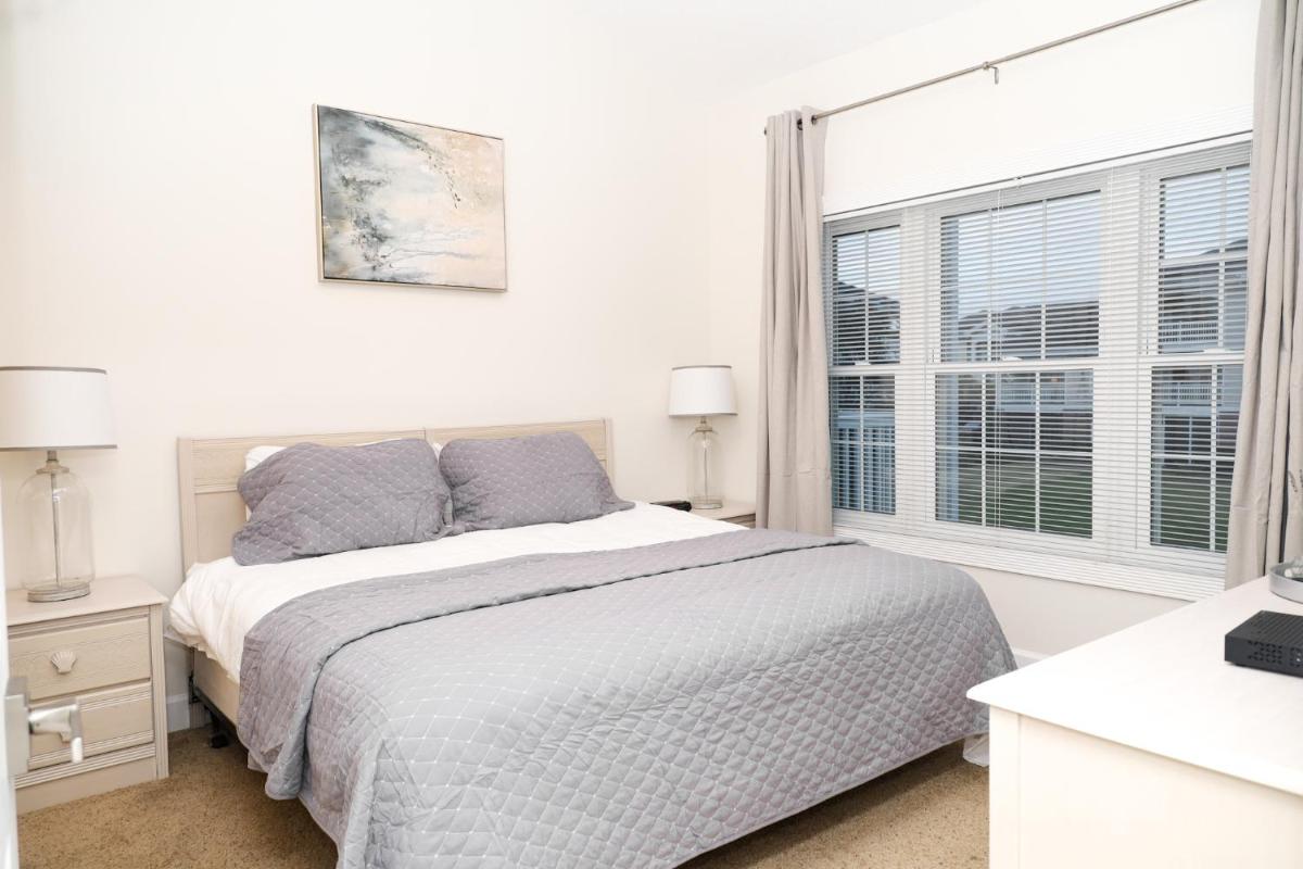 Stunning Condo on Golf Course Near Broadway at the Beach - Housity