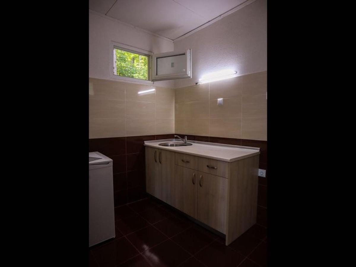 23 persons Bungalow in nice complex for family - Housity