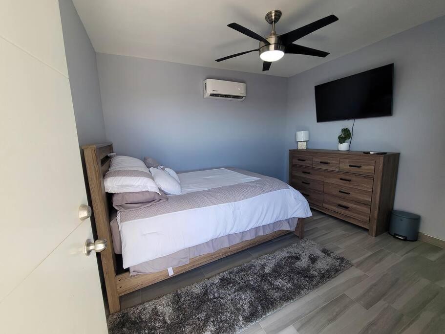 Luxury 3 Story Vacation Rental! - Housity