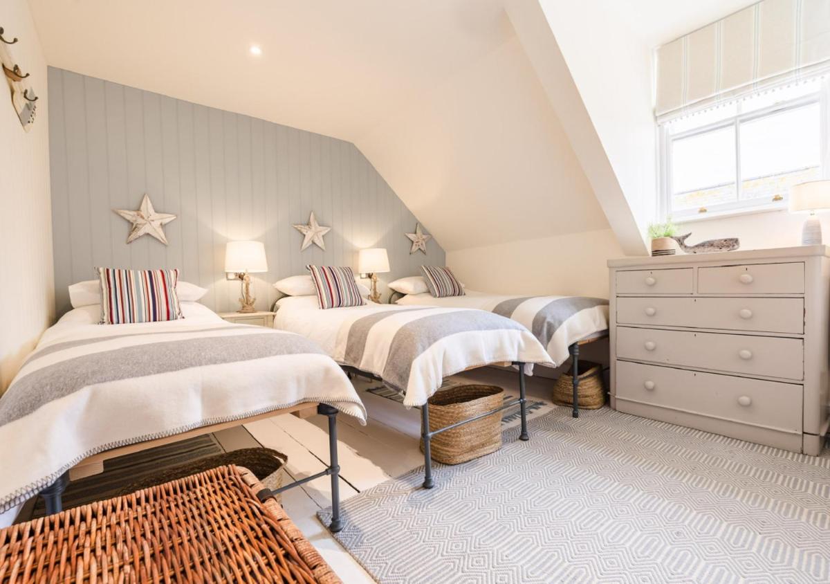 Chart House Sleeps 6 - Housity