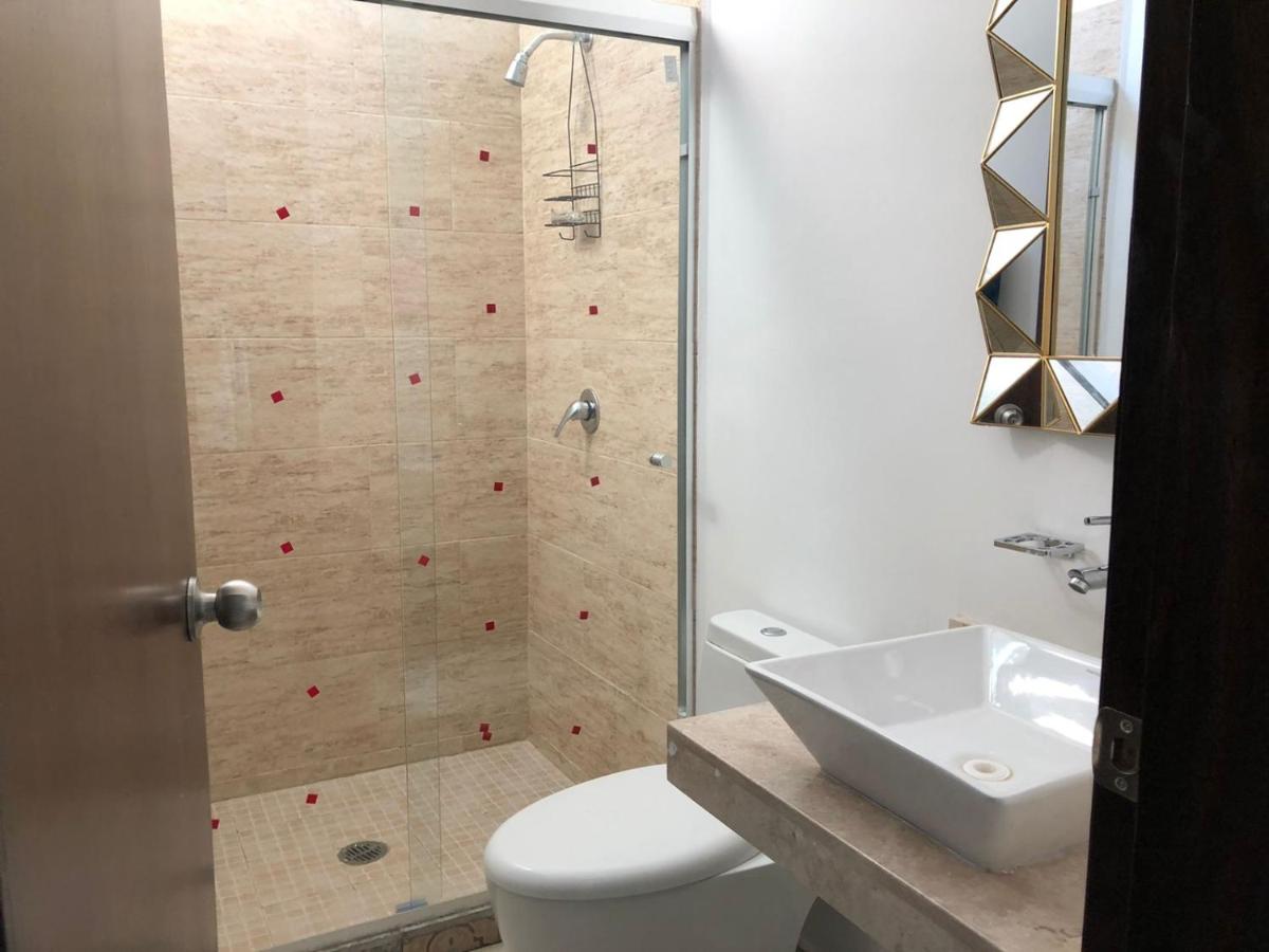 Departamento De Lujo Con Alberca Común - Amplio 8 Personas - Housity