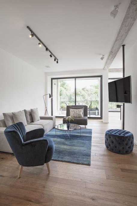 Gorgeous 2BR in Nordau by Holiday-rentals - Housity