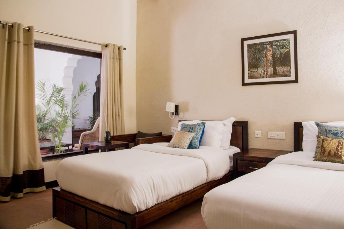 5 Bedroom Private Pool Villa with Lawn-Taroh Ranthambore - Housity