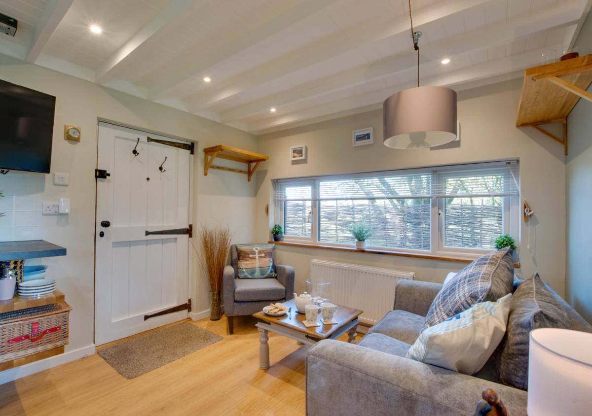 The Cabin at Bragdy - Housity