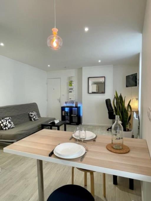 Les soldes au Gervais appartement studio en plein centre - Housity