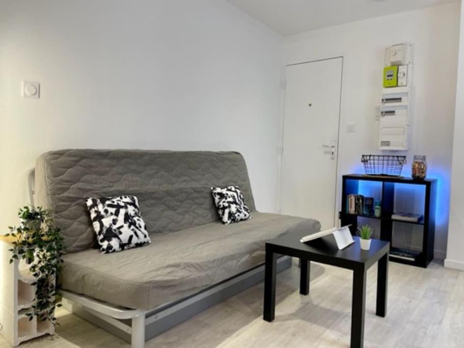 Les soldes au Gervais appartement studio en plein centre - Housity