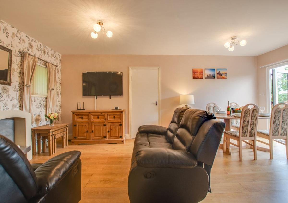 Crofty Retreat - Housity